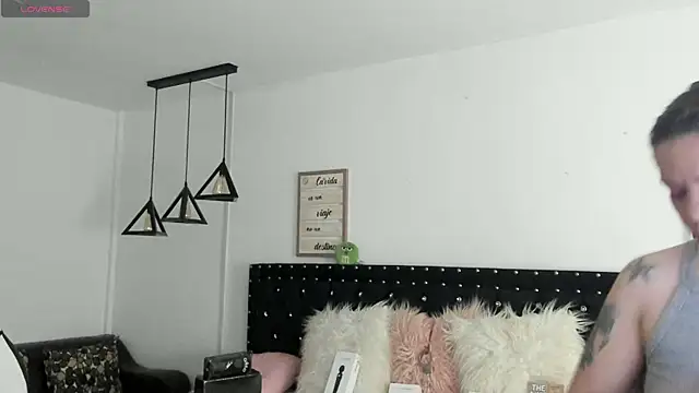 natasha logan  online show from 15, 2, 2025