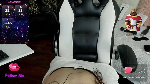 natasha logan  online show from 28, 2, 2025