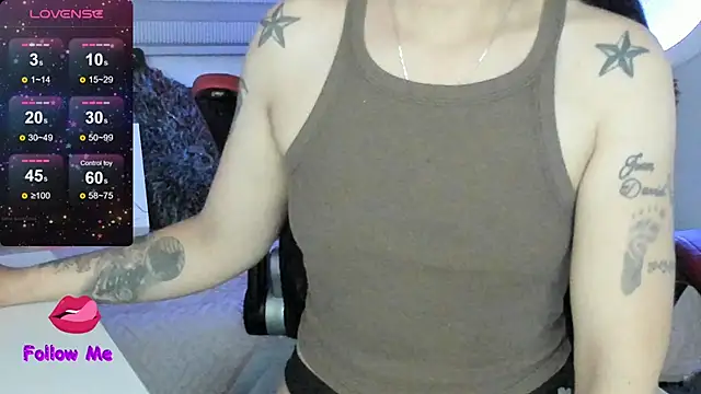 Snapshot of natasha_logan_ chatting on 15, 5, 2026 natasha logan online show from 15, 5, 2026