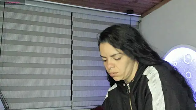 natasha logan  online show from 21, 6, 2026