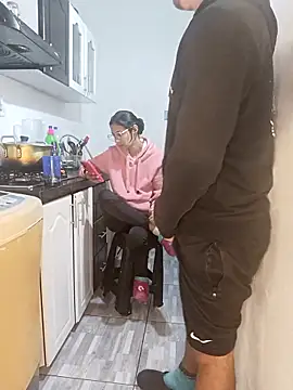 catire2323 online show from 18, 10, 2025