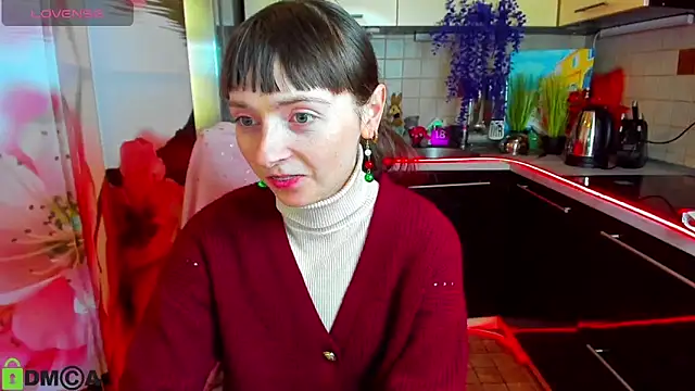 TayanaJons online show from 4, 2, 2026