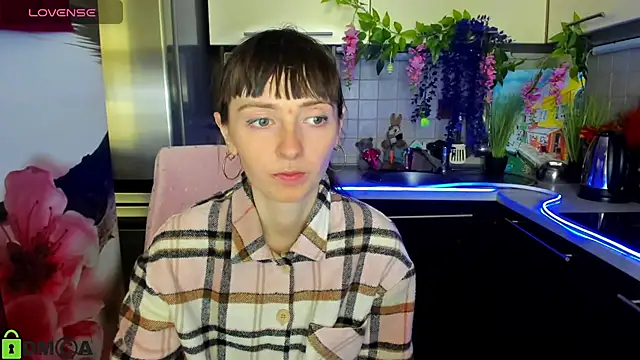 TayanaJons online show from 9, 4, 2026