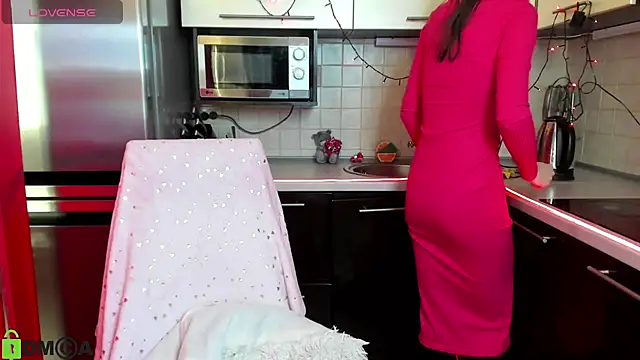 TayanaJons online show from 8, 3, 2025