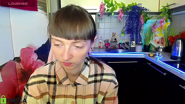 TayanaJons online show from 8, 4, 2026