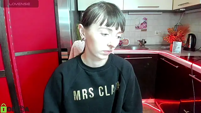 TayanaJons online show from 3, 12, 2025