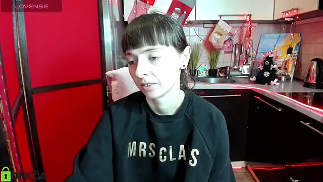 TayanaJons online show from 15, 12, 2025