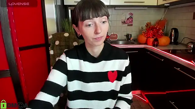 TayanaJons online show from 16, 10, 2025