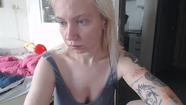 amanda kiss kiss online show from 29, 10, 2025