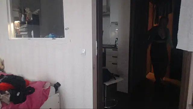 amanda kiss kiss online show from 28, 11, 2025