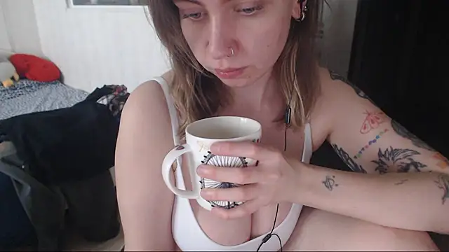 amanda kiss kiss online show from 22, 1, 2025