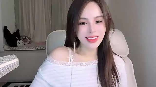 Snapshot of hknana chatting on 8, 6, 2026 hknana online show from 8, 6, 2026
