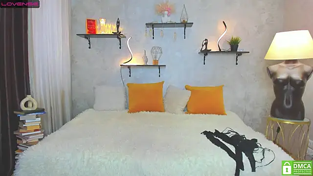 StripBianka online show from 5, 2, 2025