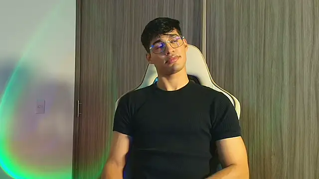 Jimmy Leeh  online show from 13, 11, 2025