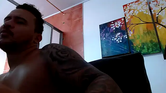 Snapshot of christian_colombian1 chatting on 24, 12, 2024 christian colombian1 online show from 24, 12, 2024