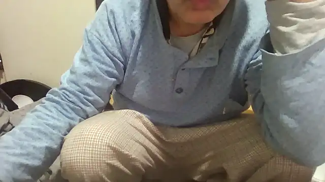 asira39 online show from 5, 11, 2025