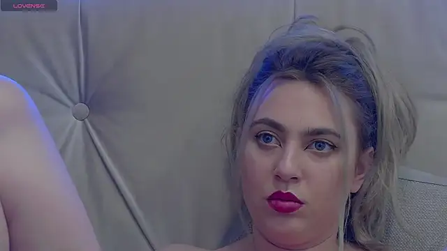 Snapshot of AvaBlue_ chatting on 9, 2, 2025 AvaBlue online show from 9, 2, 2025