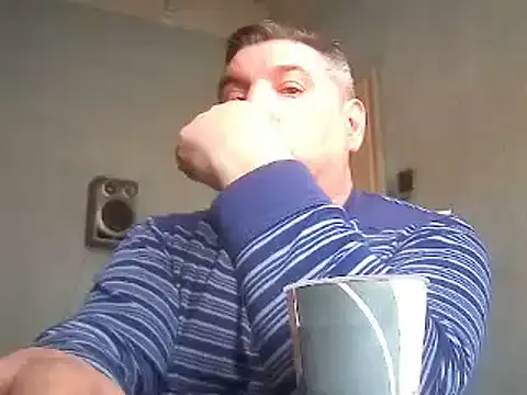 GYurmoka70 online show from 4, 2, 2025