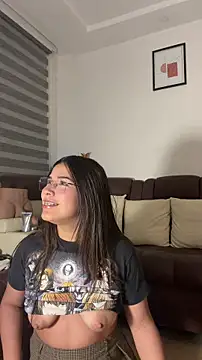 crystal bunny7 online show from 30, 4, 2026