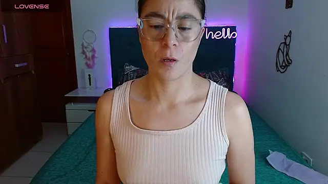Snapshot of antonella_sweet33 chatting on 22, 3, 2025 antonella sweet33 online show from 22, 3, 2025