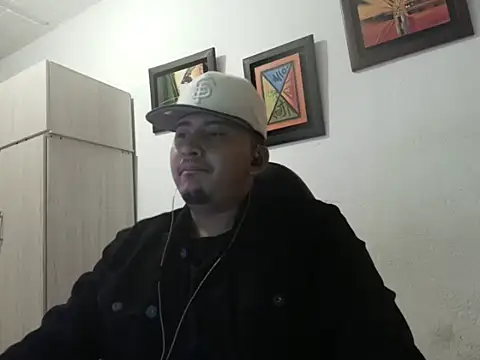 Snapshot of myke_andrade chatting on 22, 9, 2025 myke andrade online show from 22, 9, 2025