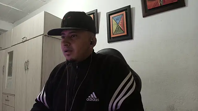 Snapshot of myke_andrade chatting on 26, 9, 2025 myke andrade online show from 26, 9, 2025
