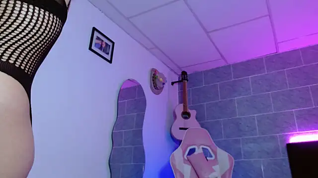 Dakota bumm online show from 21, 4, 2026