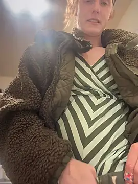 GoldenFlameGoddess online show from 2, 3, 2025