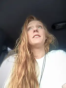 GoldenFlameGoddess online show from 18, 3, 2025