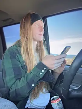 Snapshot of GoldenFlameGoddess chatting on 23, 11, 2025 GoldenFlameGoddess online show from 23, 11, 2025