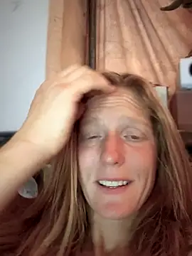 Snapshot of GoldenFlameGoddess chatting on 26, 11, 2025 GoldenFlameGoddess online show from 26, 11, 2025