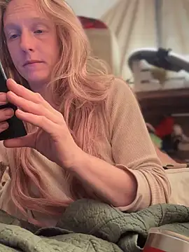GoldenFlameGoddess online show from 24, 9, 2025