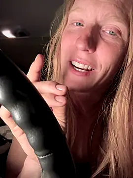 GoldenFlameGoddess online show from 2, 12, 2025