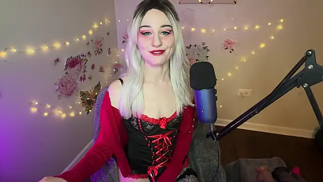 Starr1123 online show from 4, 4, 2026