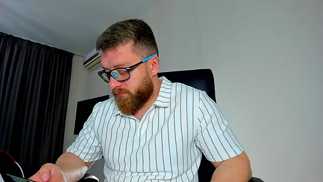 Findom guy online show from 10, 5, 2026