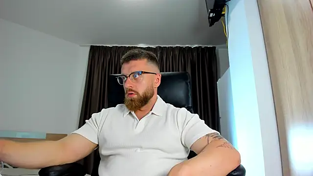 Snapshot of Findom_guy chatting on 11, 6, 2026 Findom guy online show from 11, 6, 2026
