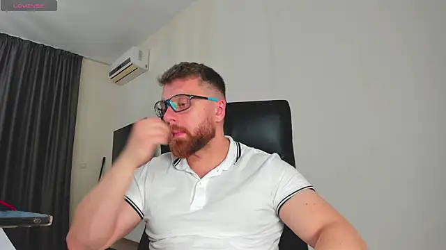 Findom guy online show from 5, 3, 2026