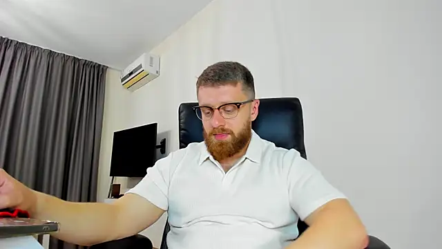 Findom guy online show from 5, 4, 2026