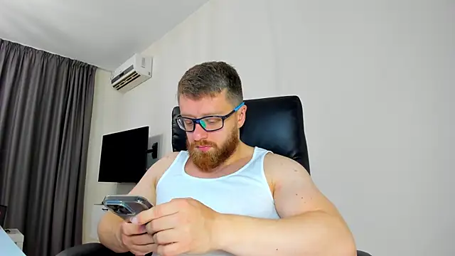 Findom guy online show from 9, 4, 2026