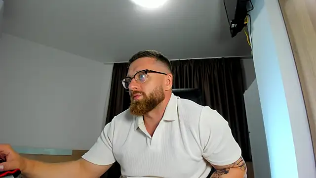 Snapshot of Findom_guy chatting on 11, 6, 2026 Findom guy online show from 11, 6, 2026