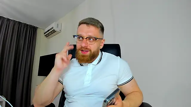 Findom guy online show from 12, 4, 2026