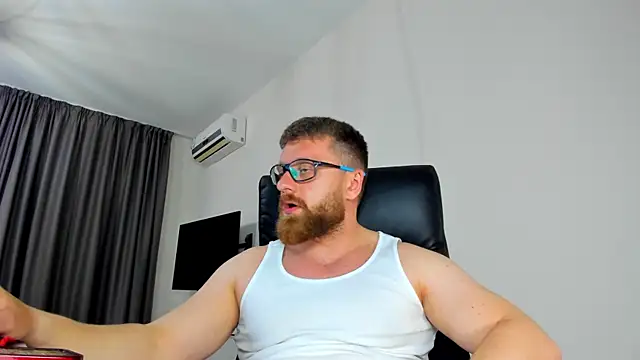 Findom guy online show from 24, 4, 2026