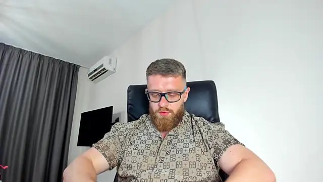 Findom guy online show from 29, 5, 2026