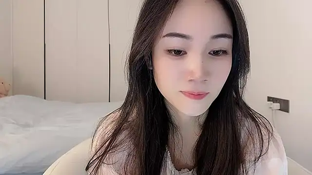 Snapshot of MIa59 chatting on 4, 12, 2025 MIa59 online show from 4, 12, 2025