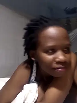 Queentesi online show from 8, 3, 2025