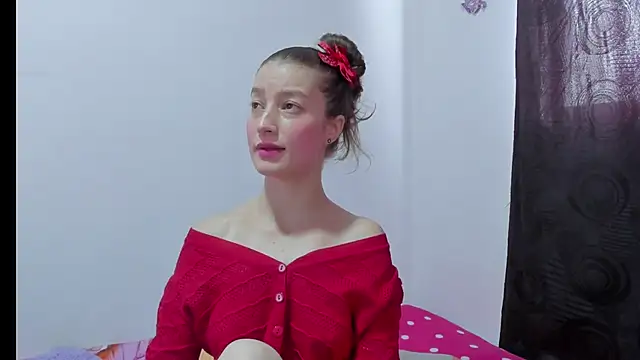 Snapshot of MiiaVolkova chatting on 30, 9, 2025 MiiaVolkova online show from 30, 9, 2025