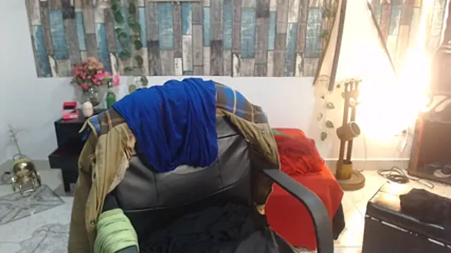 Snapshot of KarimaSarabe chatting on 11, 11, 2025 KarimaSarabe online show from 11, 11, 2025