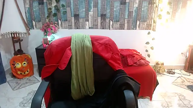 Snapshot of KarimaSarabe chatting on 17, 10, 2025 KarimaSarabe online show from 17, 10, 2025