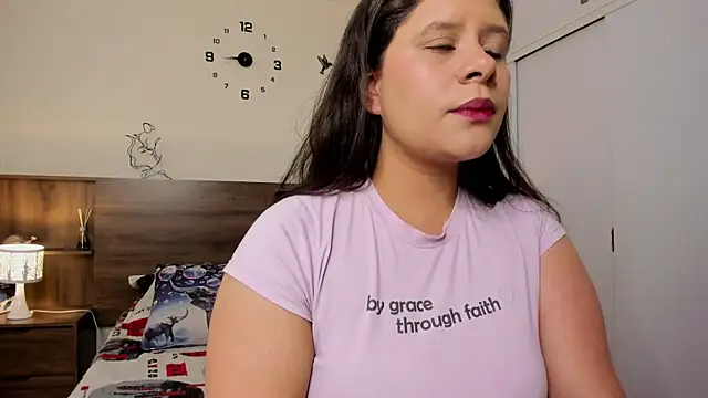 Snapshot of emily_adams01 chatting on 24, 4, 2026 emily adams01 online show from 24, 4, 2026