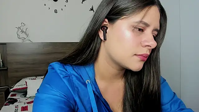 emily adams01 online show from 14, 4, 2026